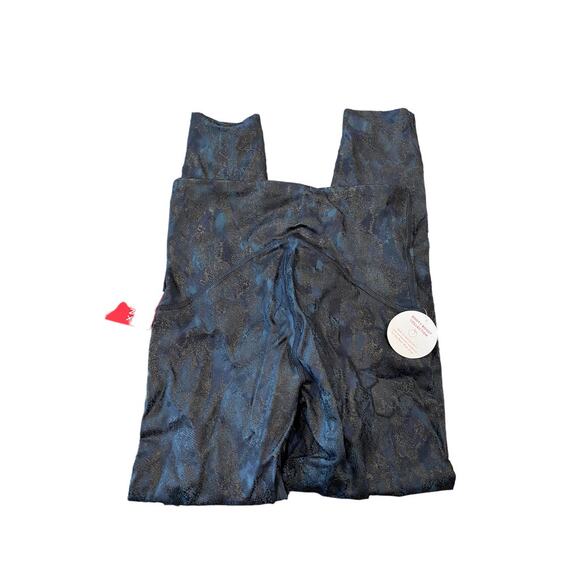 SPANX Booty Blaster 7/8 Legging Faux Snakeskin Navy Reptile XS - Picture 3 of 7